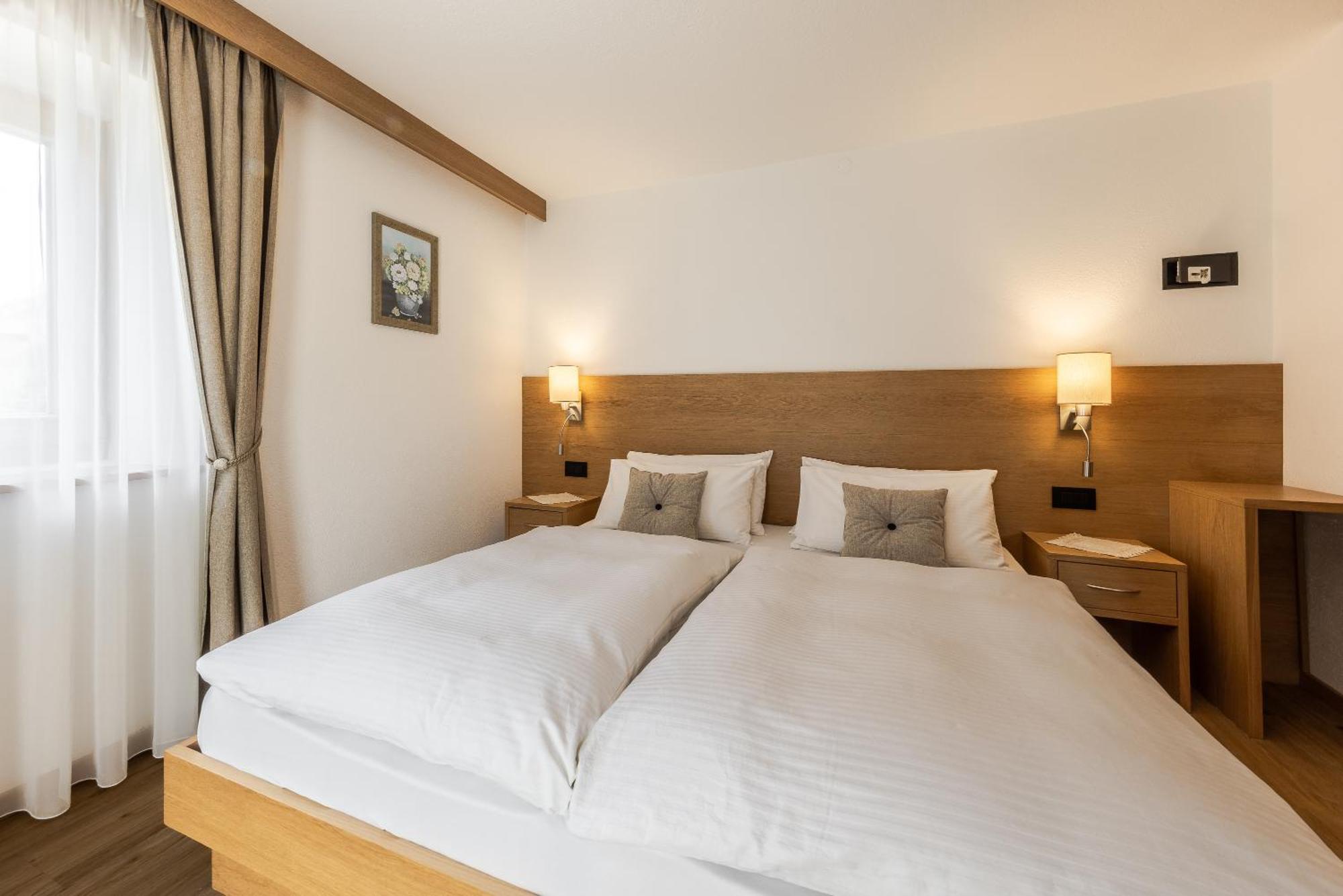 Villa Resi B&B Corvara In Badia Bagian luar foto