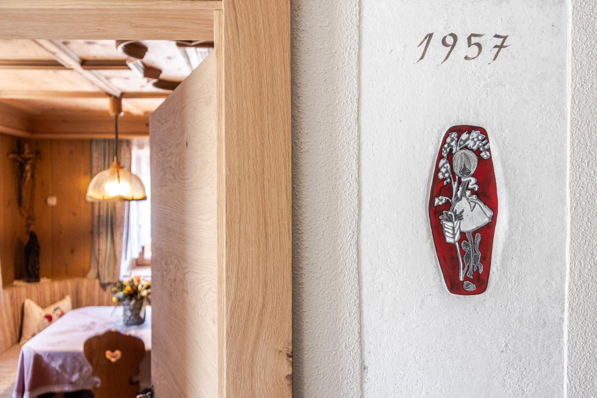 Villa Resi B&B Corvara In Badia Bagian luar foto